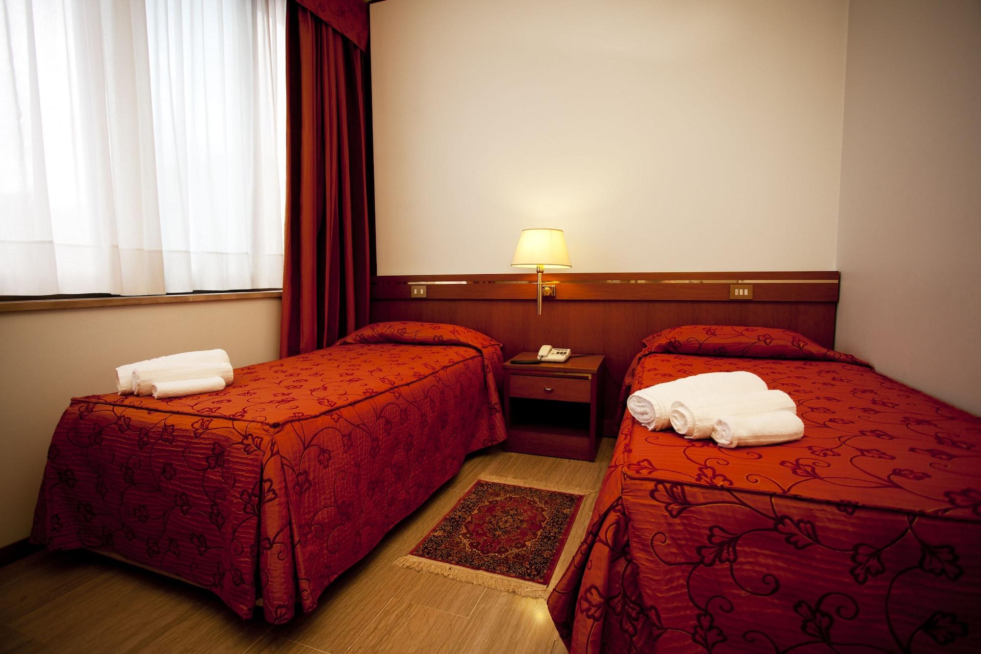 Augustus Hotel ออตตาวิอาโน ภายนอก รูปภาพ