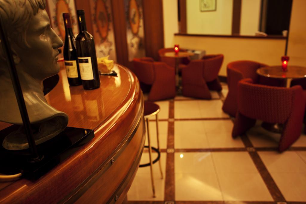 Augustus Hotel ออตตาวิอาโน ภายนอก รูปภาพ