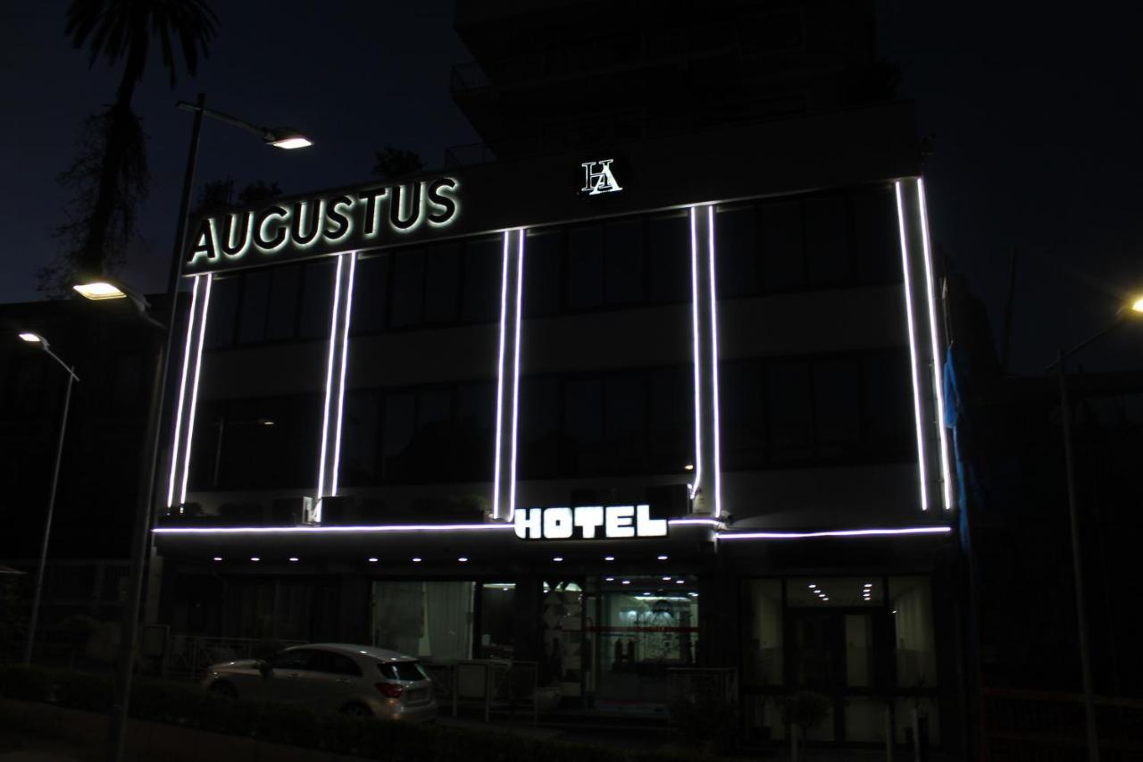 Augustus Hotel ออตตาวิอาโน ภายนอก รูปภาพ
